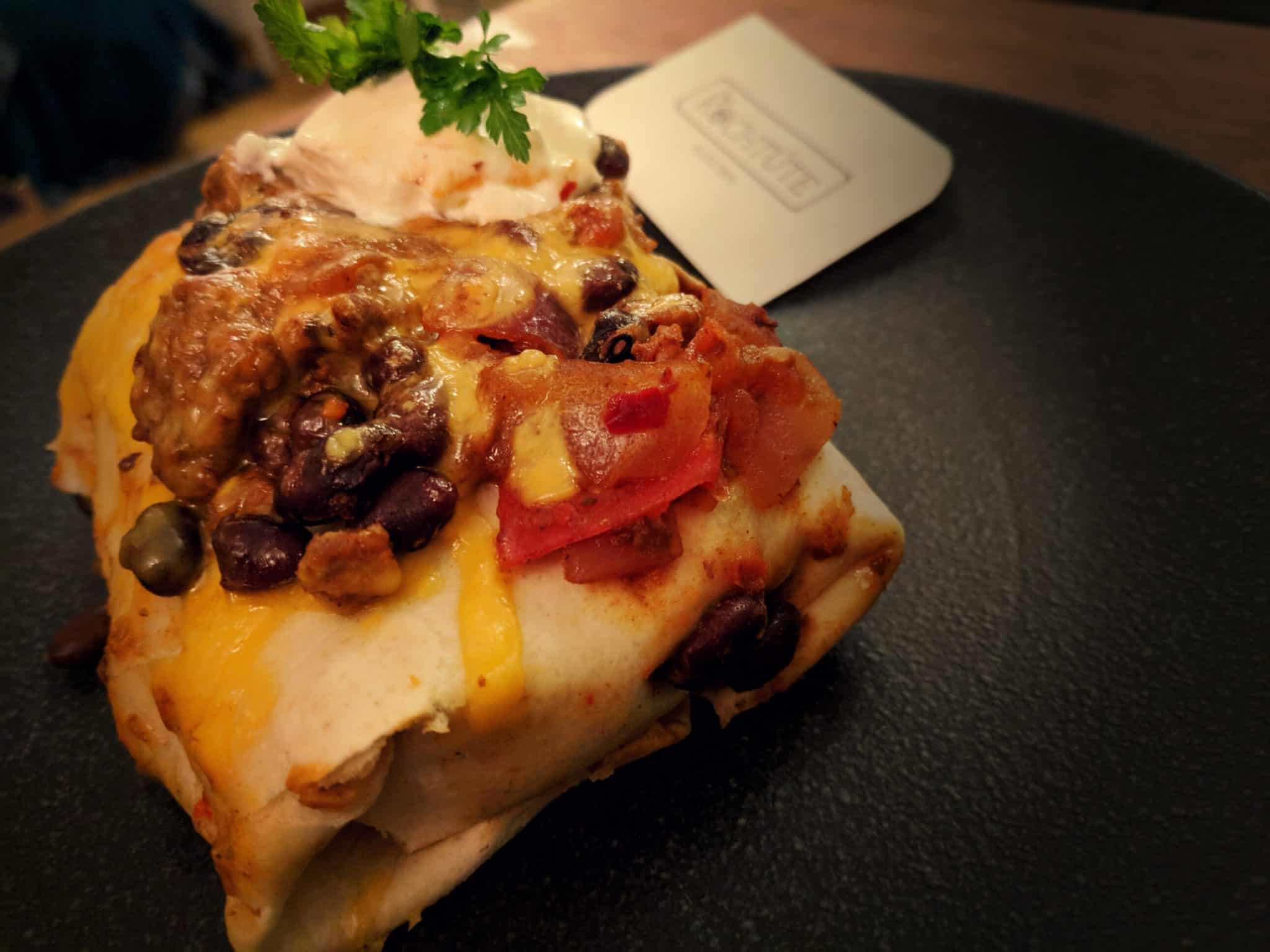 Annabelles Süßkartoffelsalat mit Kalamata-Oliven und sonnengetrockneten ...