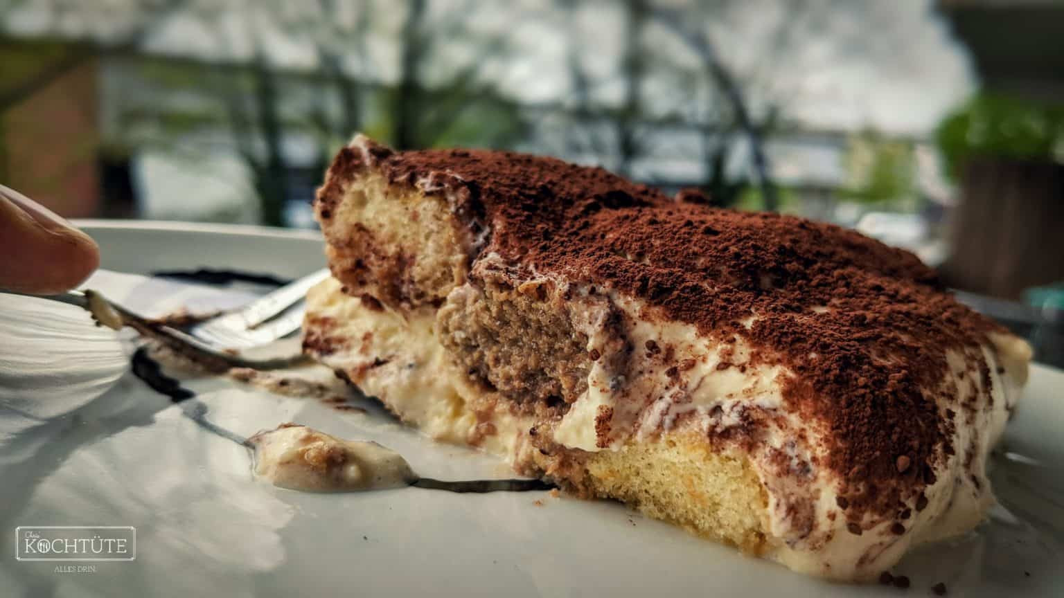 Original Italienisches Tiramisu mit Mascarpone, Löffelbiskuit und ...