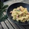 Gnocchi-Wirsing-Pfanne mit Kassler und Bergkäse überbacken
