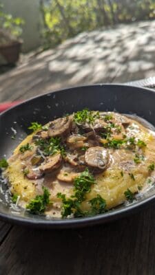 Polenta mit Pilzen und Gorgonzola